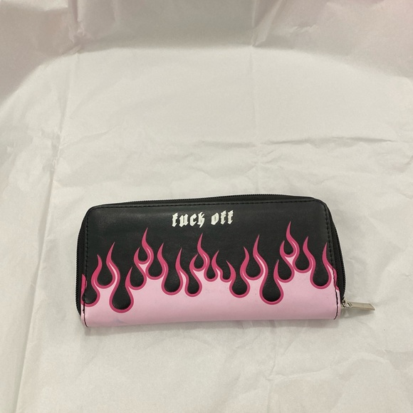 Pink Flames Zip Clutch Women’s Wallet - Picture 2 of 13